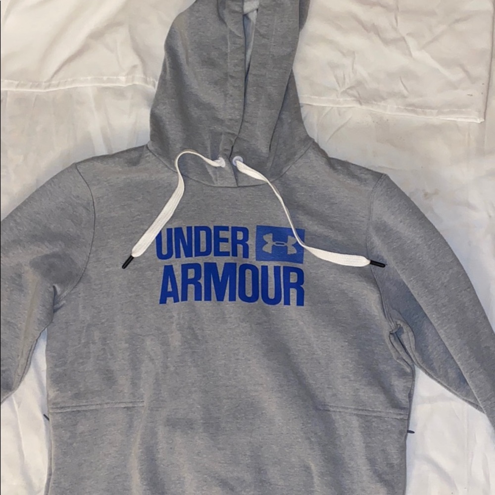 Under Armour sweatshirt